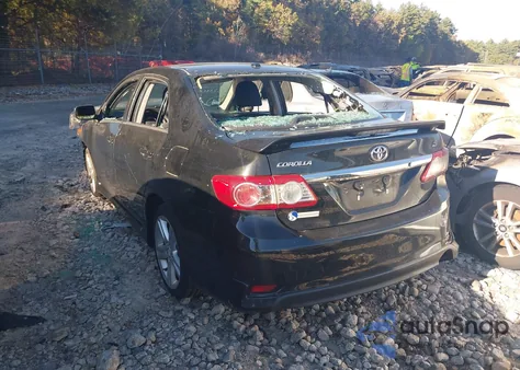 2013 Toyota Corolla S z USA, uszkodzony, nr VIN 2T1BU4EE8DC010490